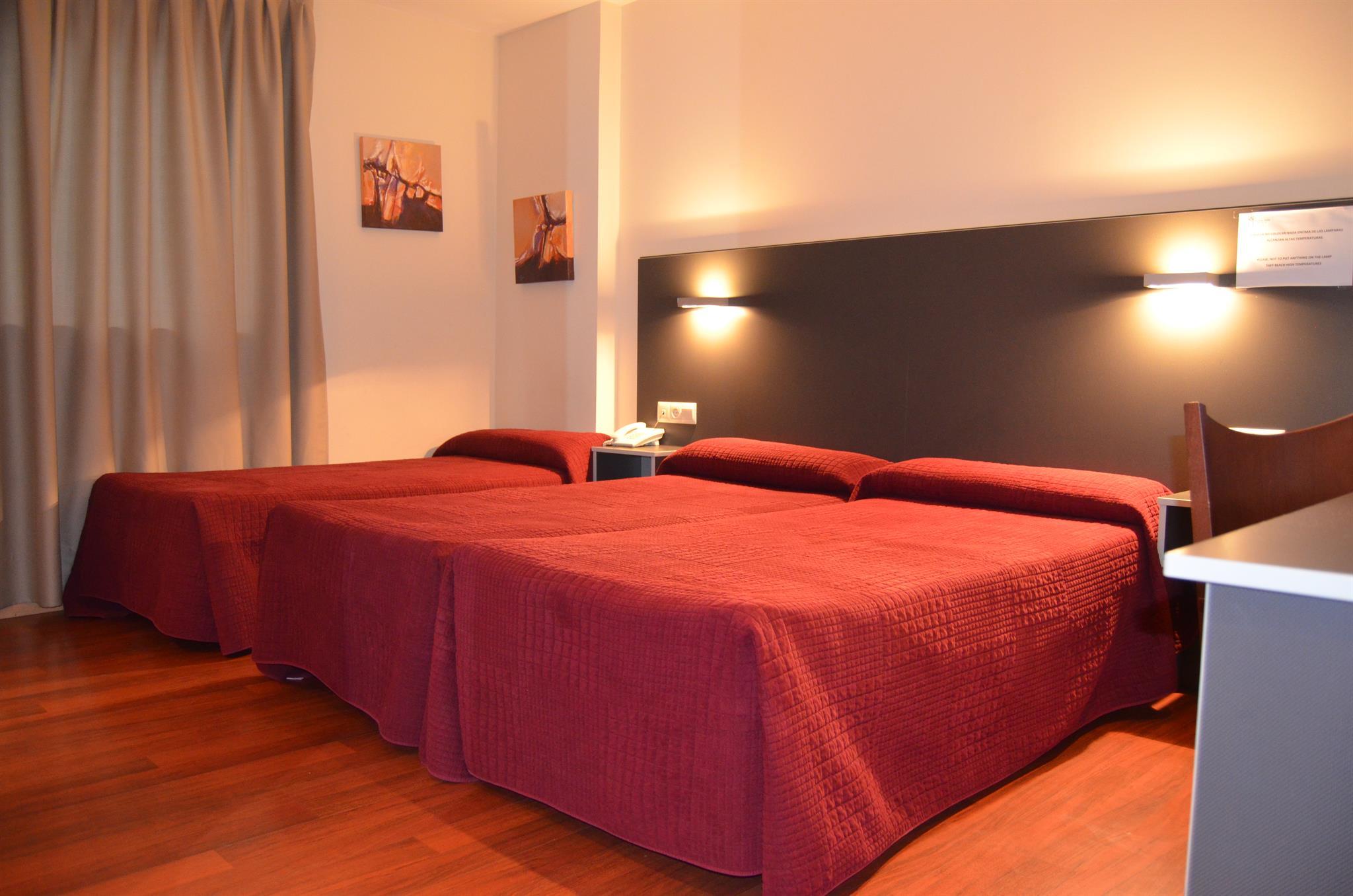 Hotel Alfinden La Puebla De Alfinden Extérieur photo