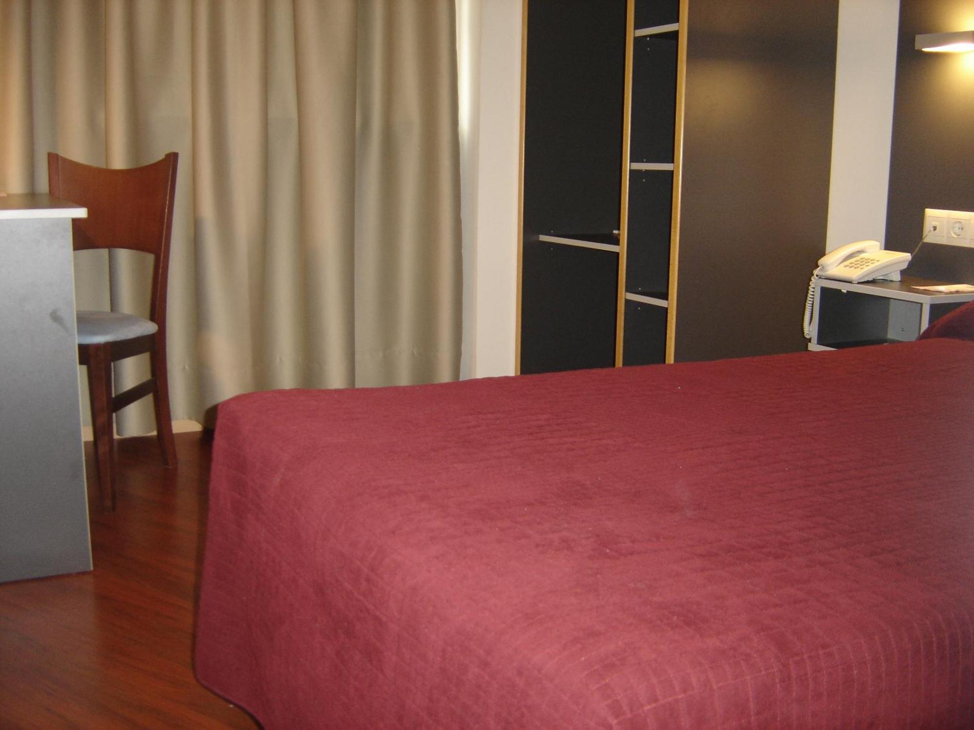 Hotel Alfinden La Puebla De Alfinden Extérieur photo